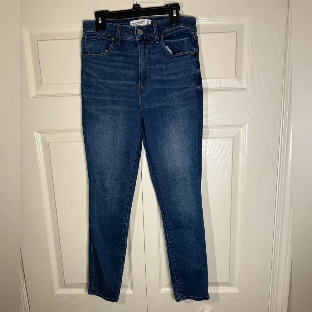 Abercrombie & Fitch Women’s The Super Skinny Ankle High Rise Denim Jeans - Picture 1 of 5